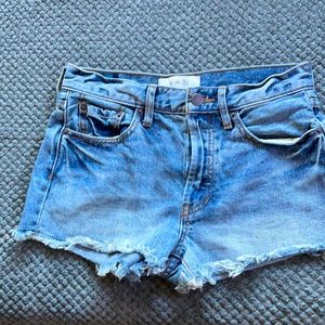 Reposh. Never been worn was wrong size.